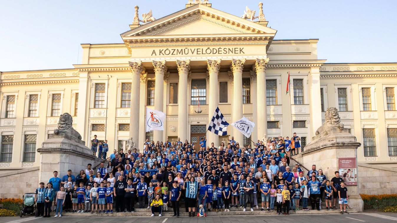 Újra jön a #HandballFamily fotózás a Pick Szeged csapatával