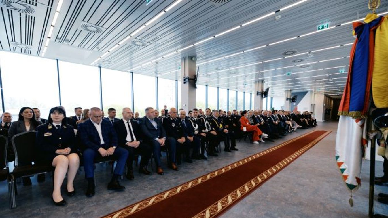 Kitüntetéseket adtak át a Szent György-napi rendőrnap alkalmából