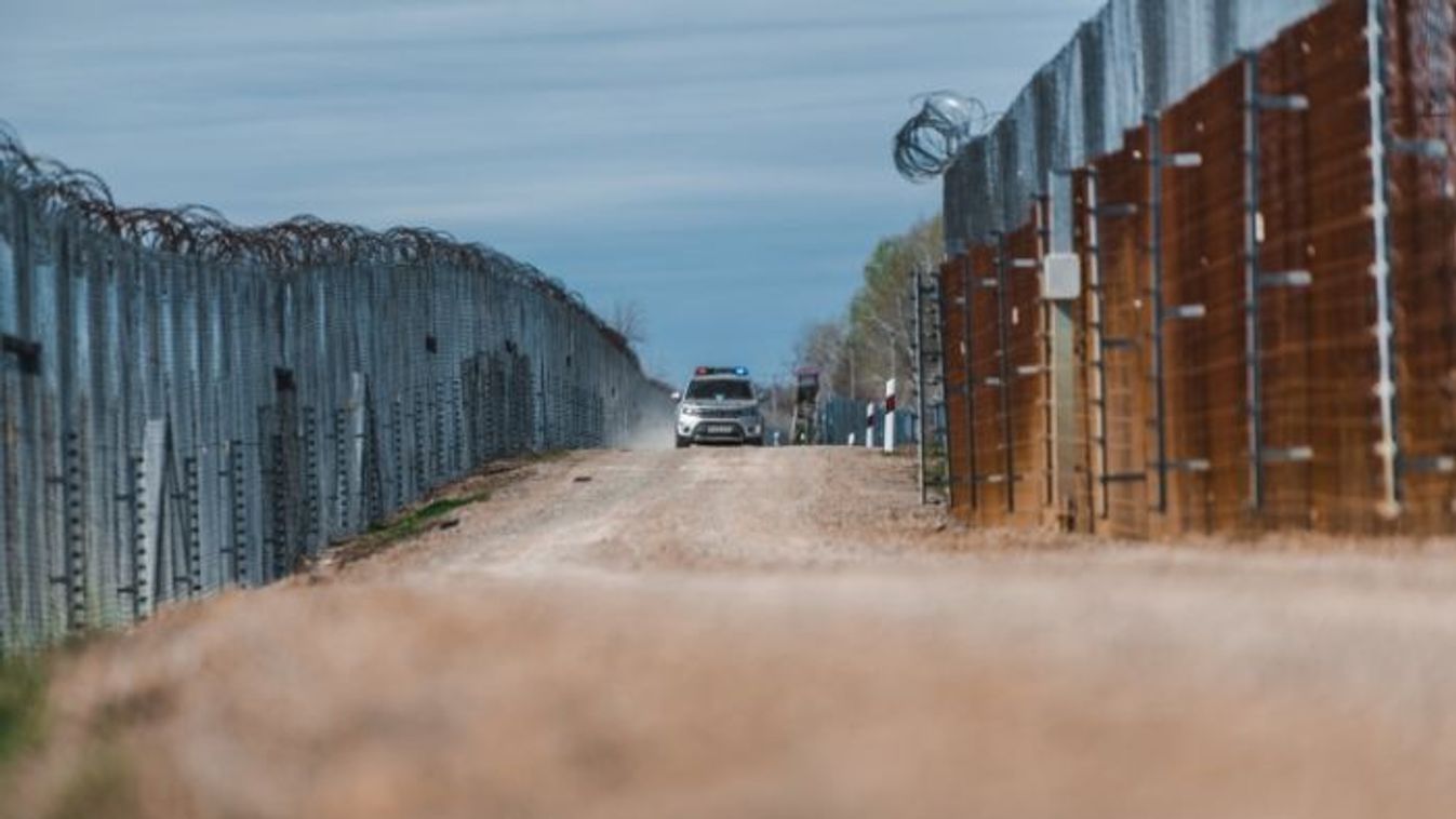 Domaszéknél fogtak migránsokat