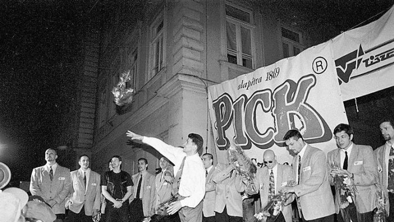 29 éve ezen a napon ünnepelhette első bajnoki címét a Pick Szeged +videó