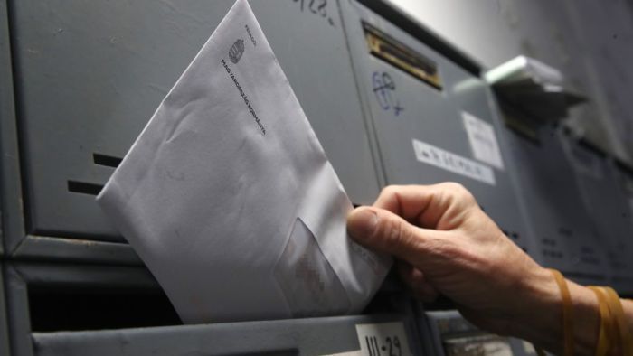 Már Szegeden is kézbesítik a Voks 2025 szavazólapjait