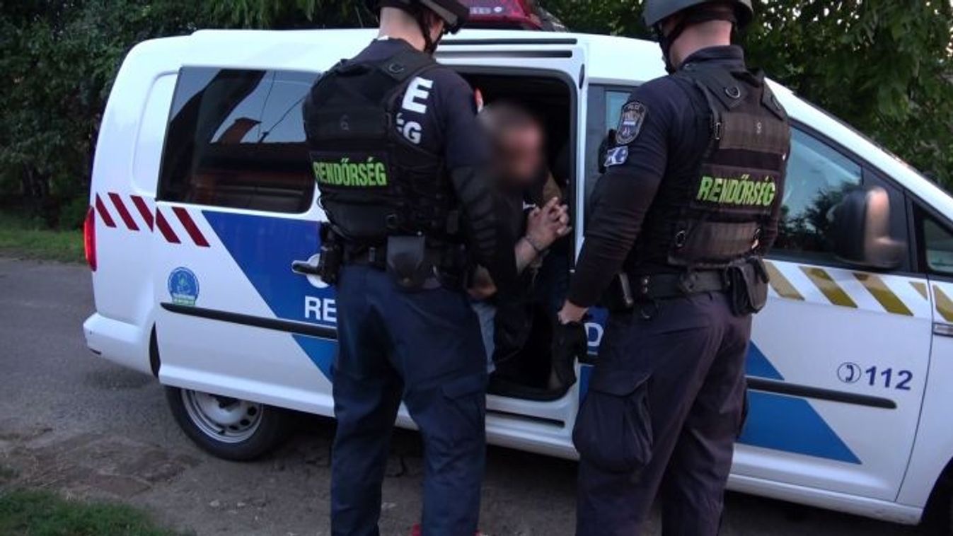 Tragédia Szegeden: Meghalt egy férfi, akit a család szerint rendőrök bántalmaztak