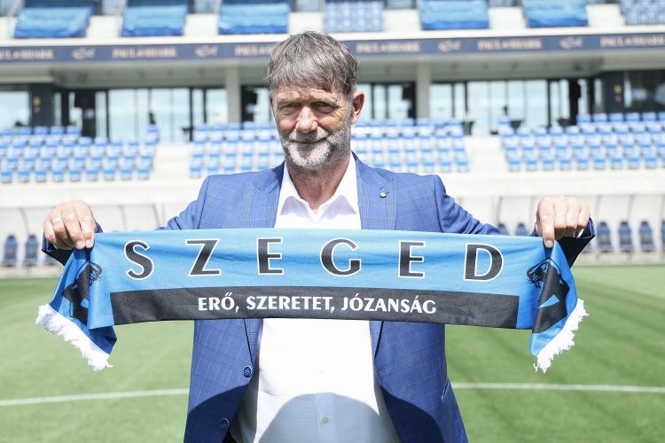 Új vezetőedző a szegedi kispadon.