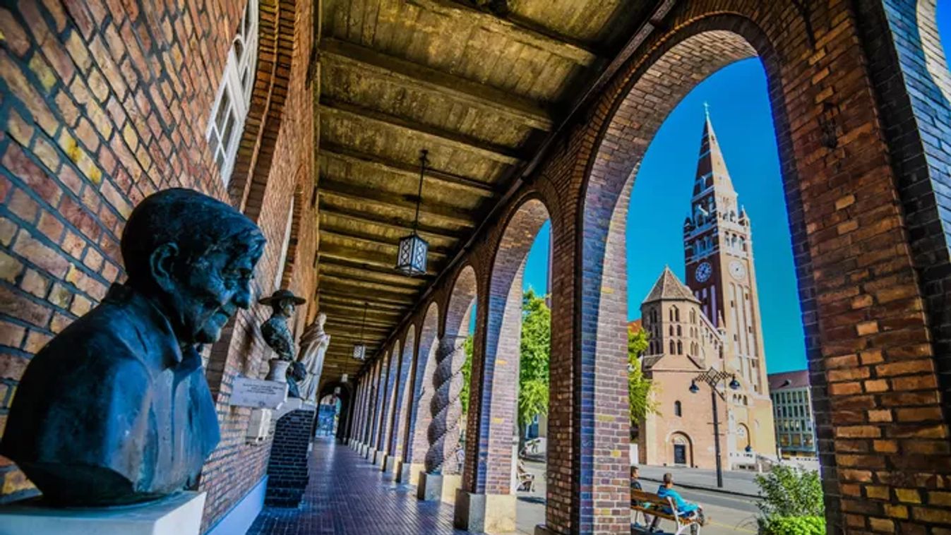 Egyedülálló magyar kultúrkincsünk a Dóm téri Nemzeti Emlékcsarnok