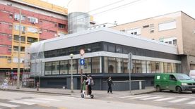 Szürke lett az egykori Napsugár Bisztró épülete, gőzerővel halad a felújítás
