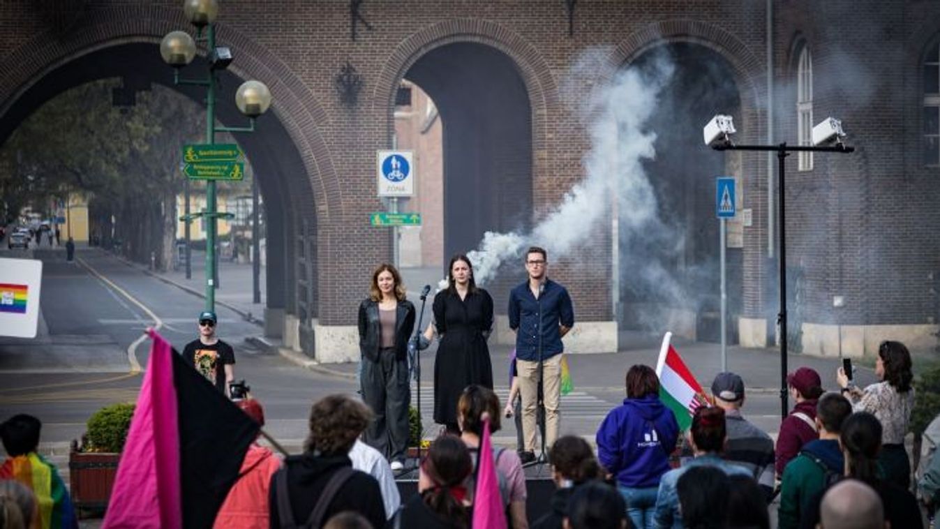Lecsengőben a Momentum: Szegeden is látványosan zsugorodik a párt támogatottsága