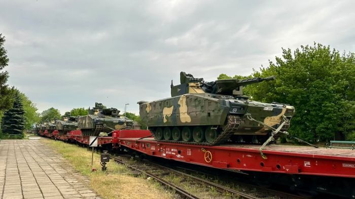 Közel fél kilóméteres szerelvényen haladtak át tankok Szegeden +fotók +videó