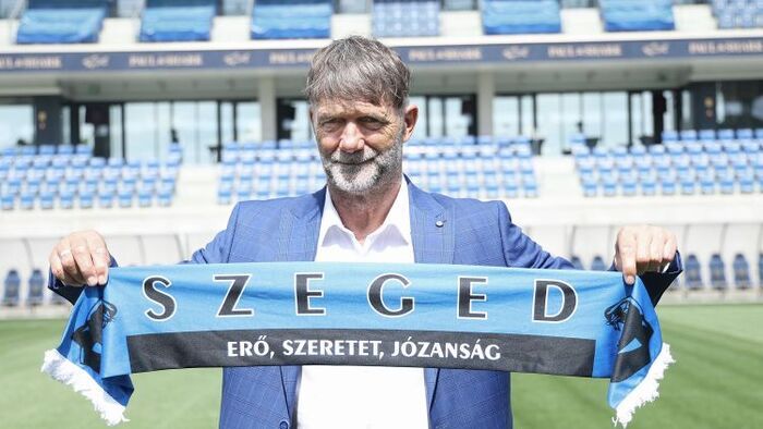 Bemutatta új vezetőedzőjét a Szeged-Csanád Grosics Akadémia