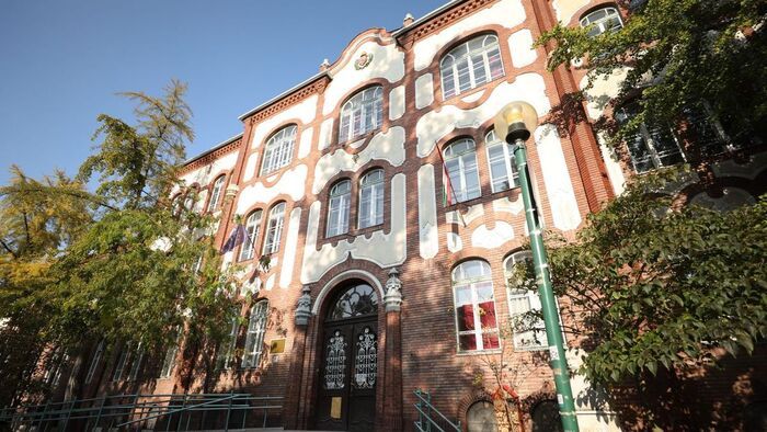 Kiderült miért kellett rendőrt és mentőt hívni a szegedi gimnáziumba