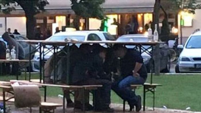 Ha Szegedi Borfesztivál, akkor eső - lehet ma is padokkal kell védekezni