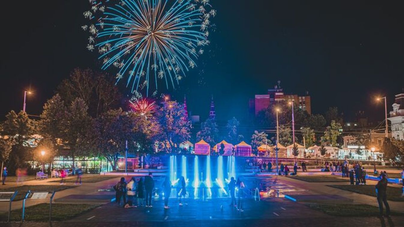 Színpompás tűzijáték ragyogta be Szeged egét szombat este + fotók