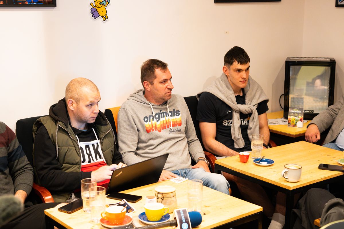 Minenkinek a munkája benne volt a bennmaradás kiharcolásában.
