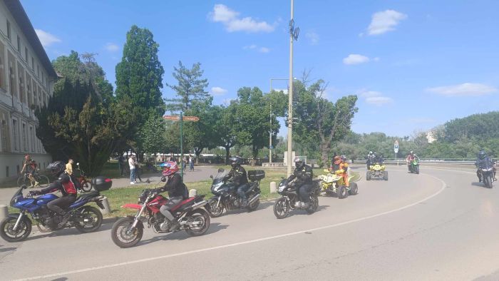 A beteg gyermekekért dübörgött motoros felvonulás Szegeden +fotók +videók