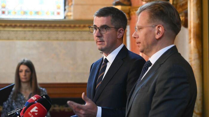 A nemzetbiztonsági bizottság összehívását kezdeményezték