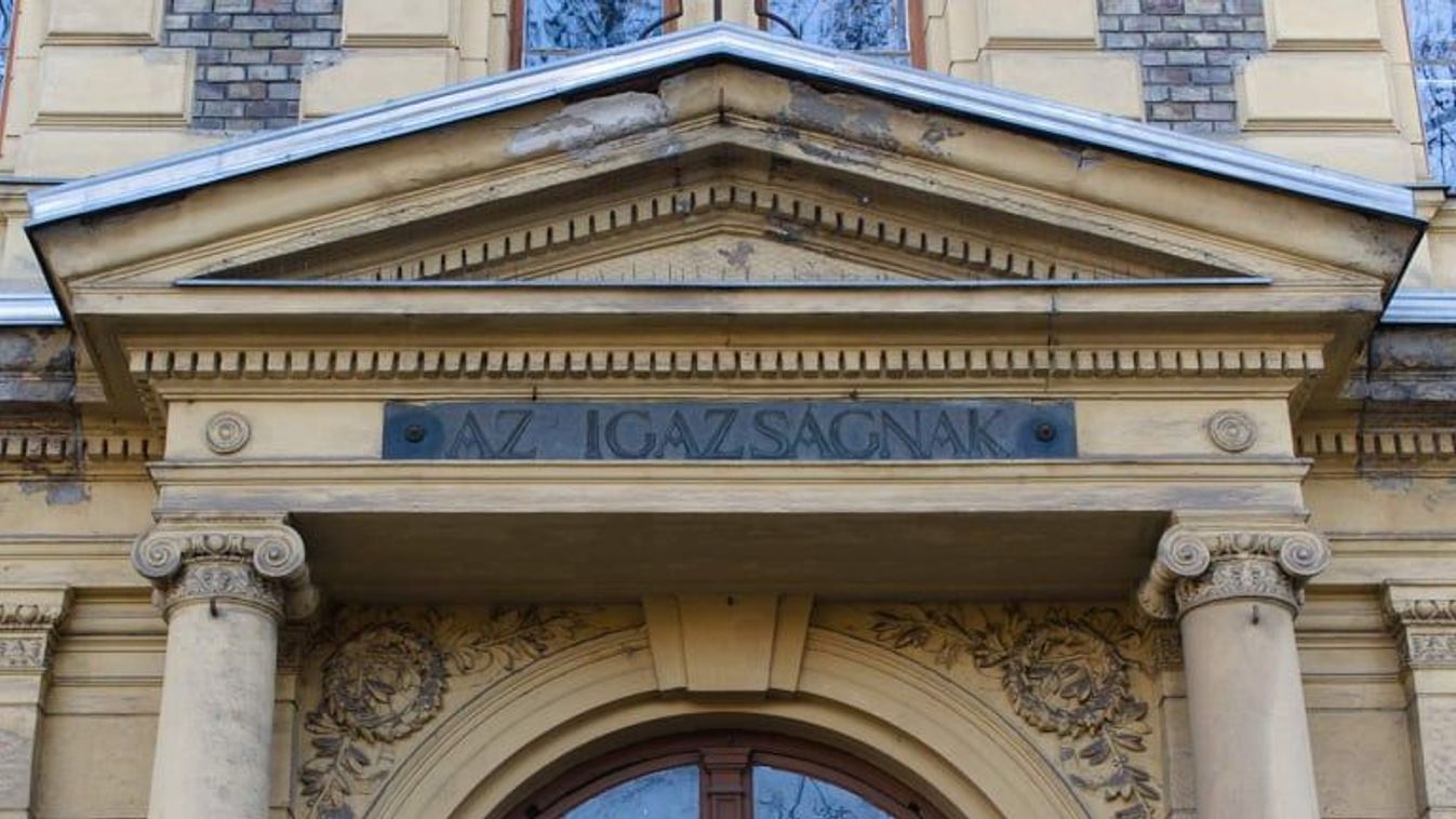 Razziát tartottak több honvédségi létestményben - Szegedet is érintette