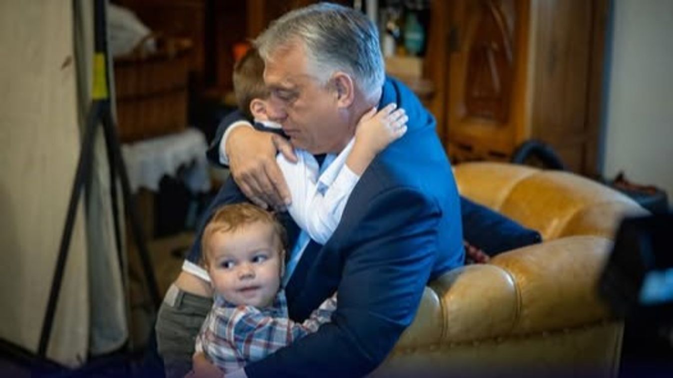 Orbán Viktor új miniszterelnöki rendelkezést jelentett be gyermeknap alkalmából+ videó