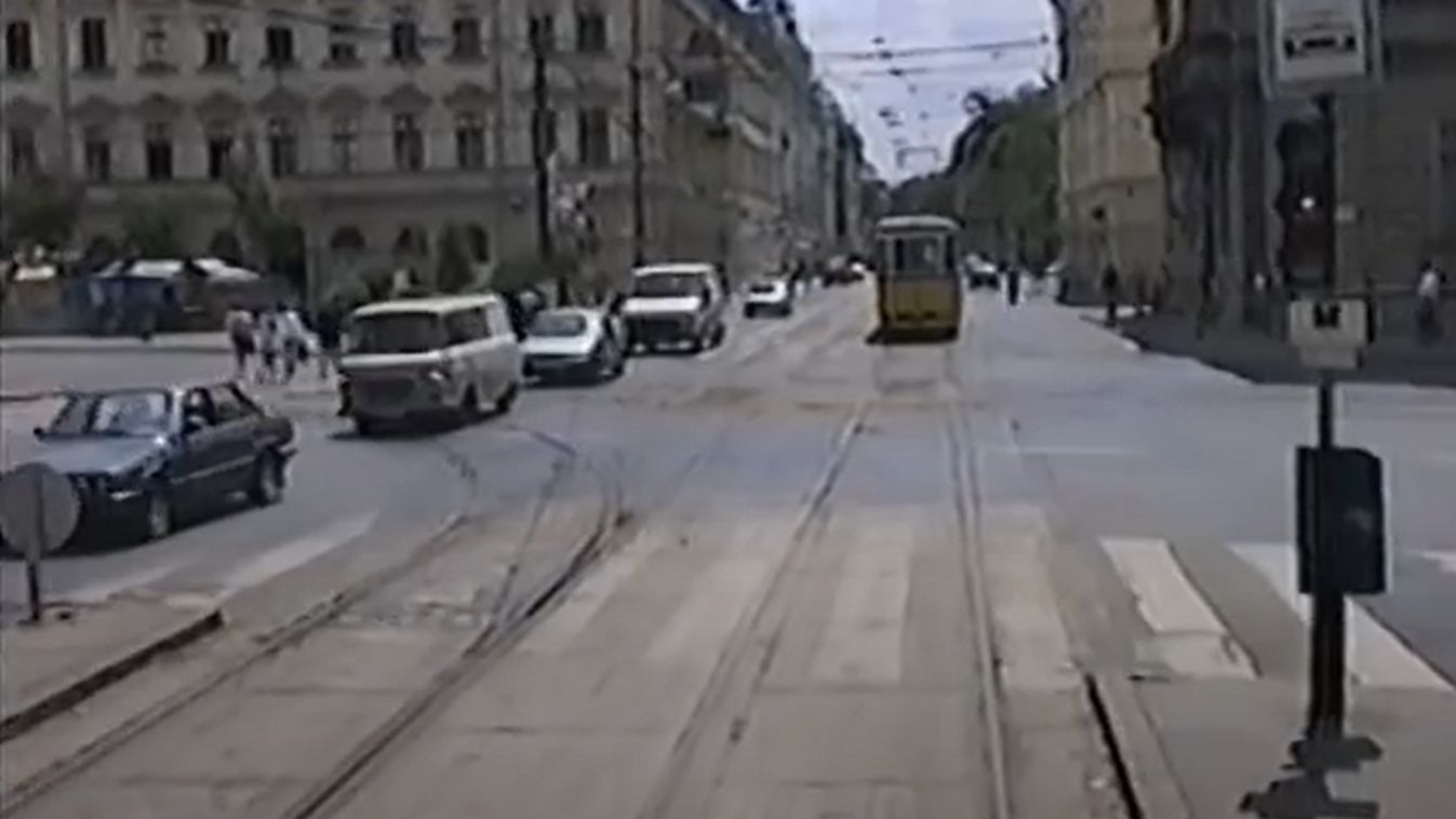 Múltidéző: Tömegközlekedéssel utazunk vissza a kilencvenes évek Szegedjére +videó