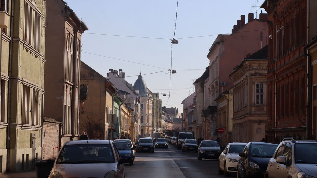 Faltól falig újul meg a Gogol utca. 