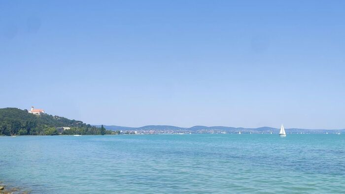 Kapu Tibor megmutatta: ilyen a Balaton a világűrből +videó