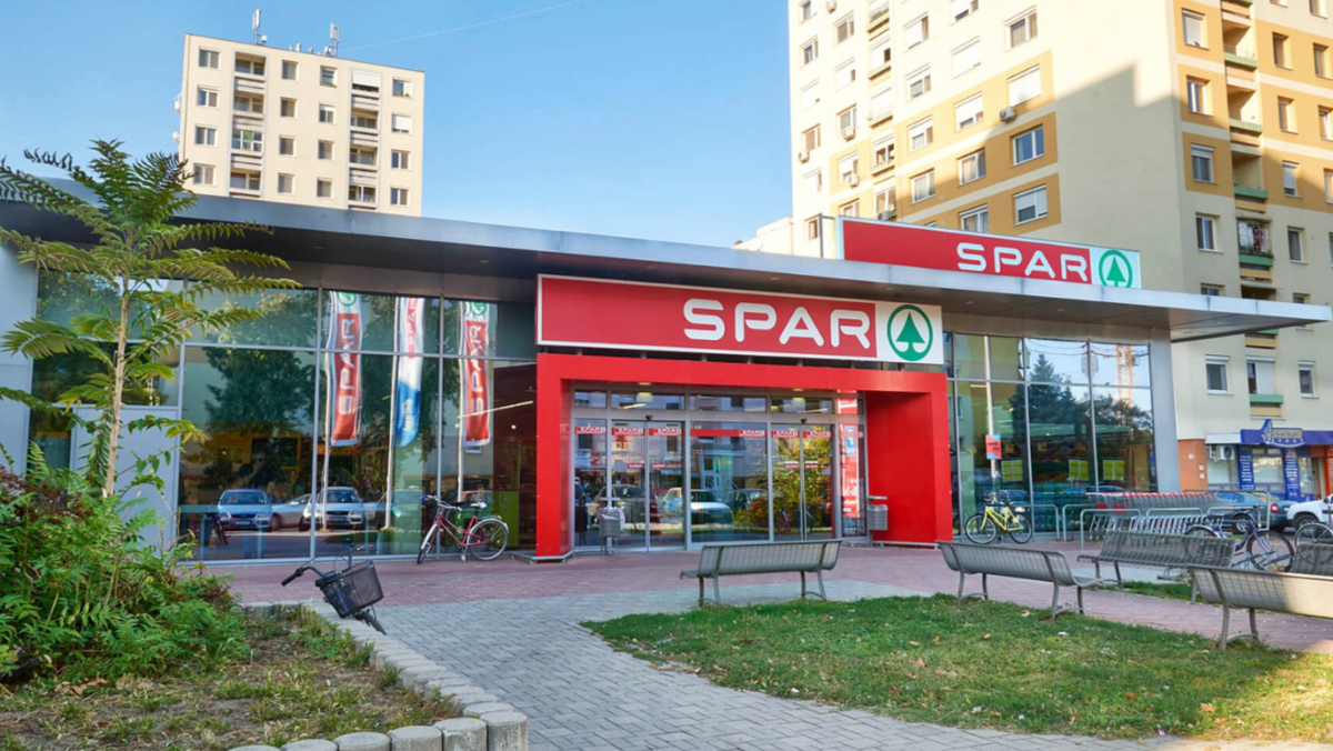 Végleg bezár a szegedi Tápai utcai SPAR 