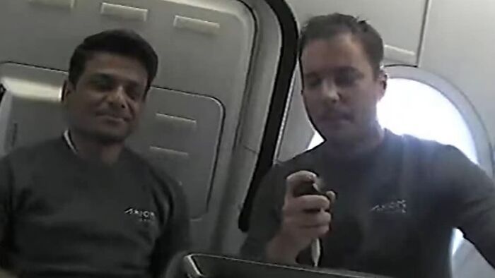 Először jelentkezett az űrből Kapu Tibor +videó