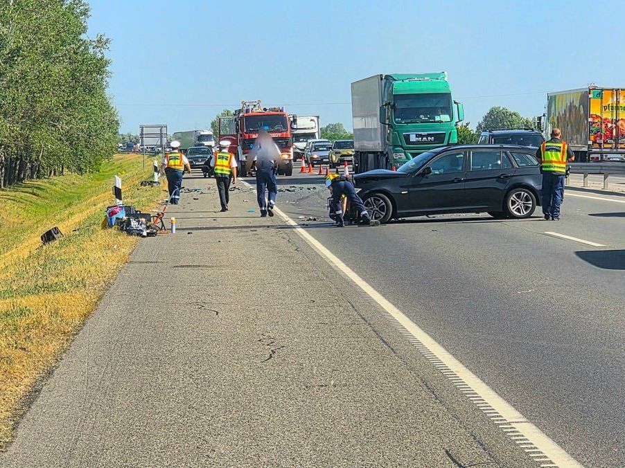 Súlyos baleset az M5-ös autópályán: Mentőhelikopter is érkezett