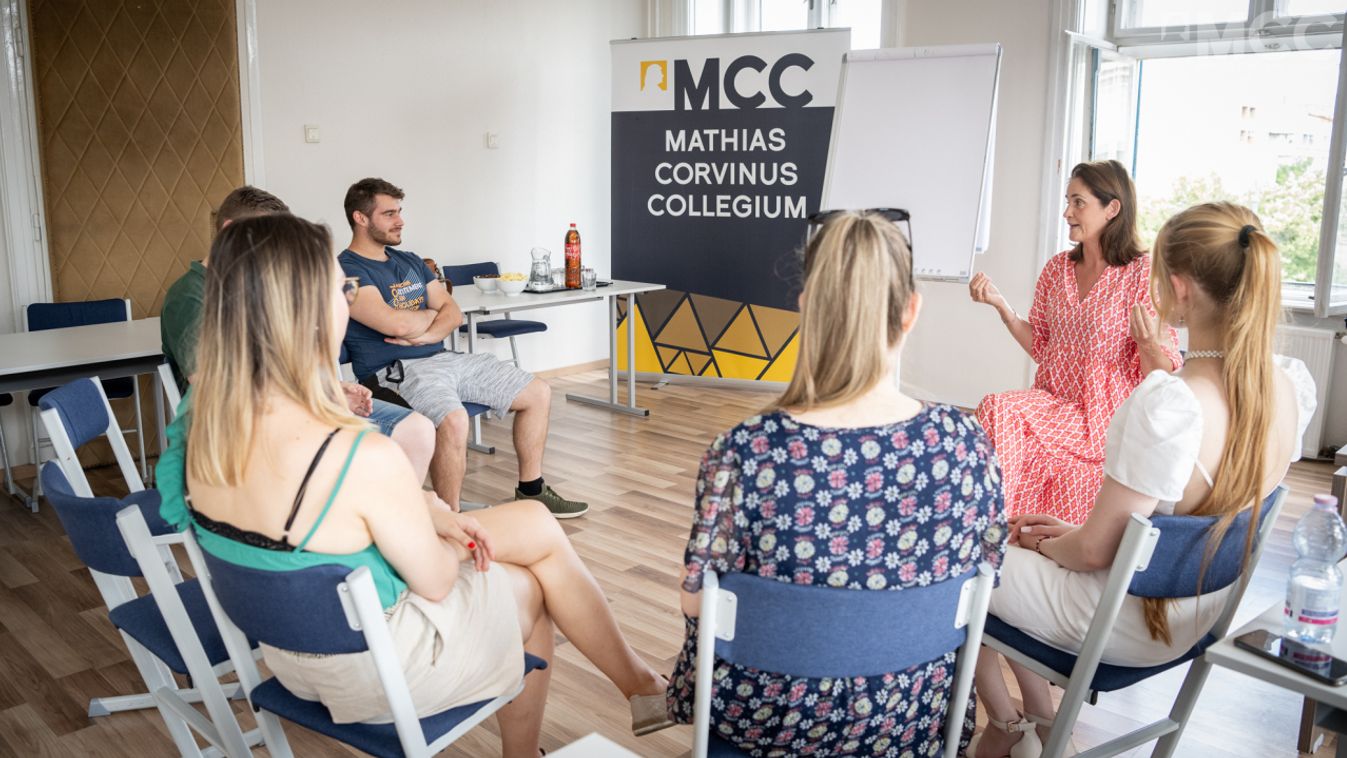 Vasárnapig még lehet jelentkezni az MCC Egyetemi Programjába!
