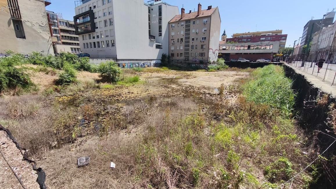 Undorító és büdös a Centrum-gödör. 