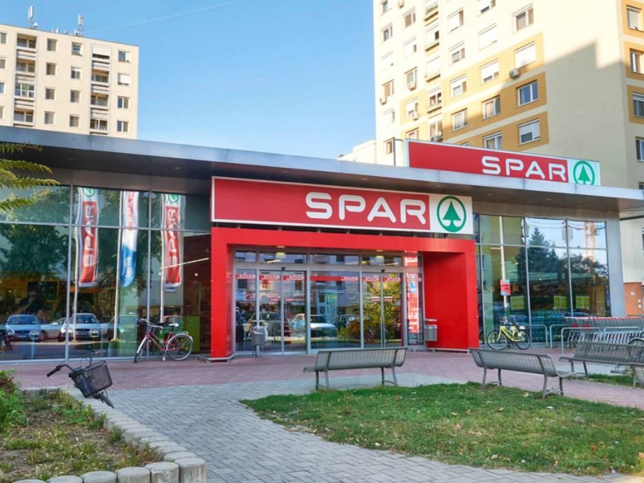 Bezár az egyik SPAR Szegeden