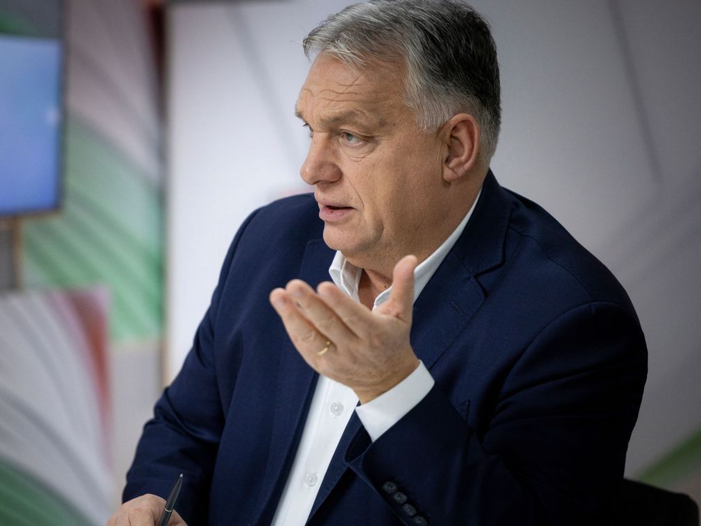 Orbán Viktor: Brüsszel hitegeti, becsapja az ukránokat + videó