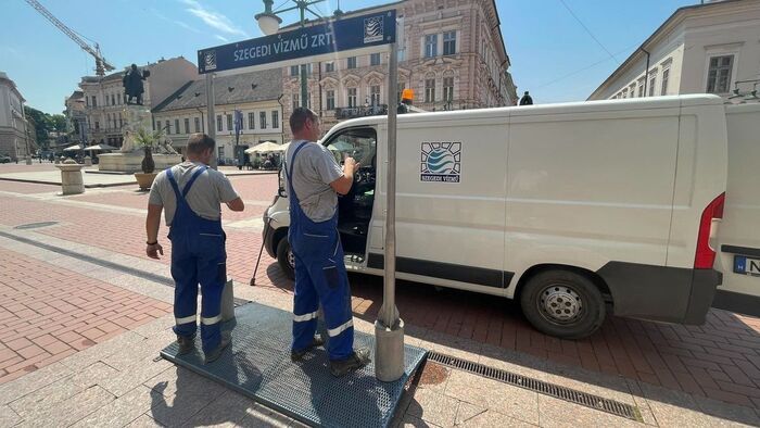 Felfrissülés a hőségben: kikerülnek a párakapuk Szegeden