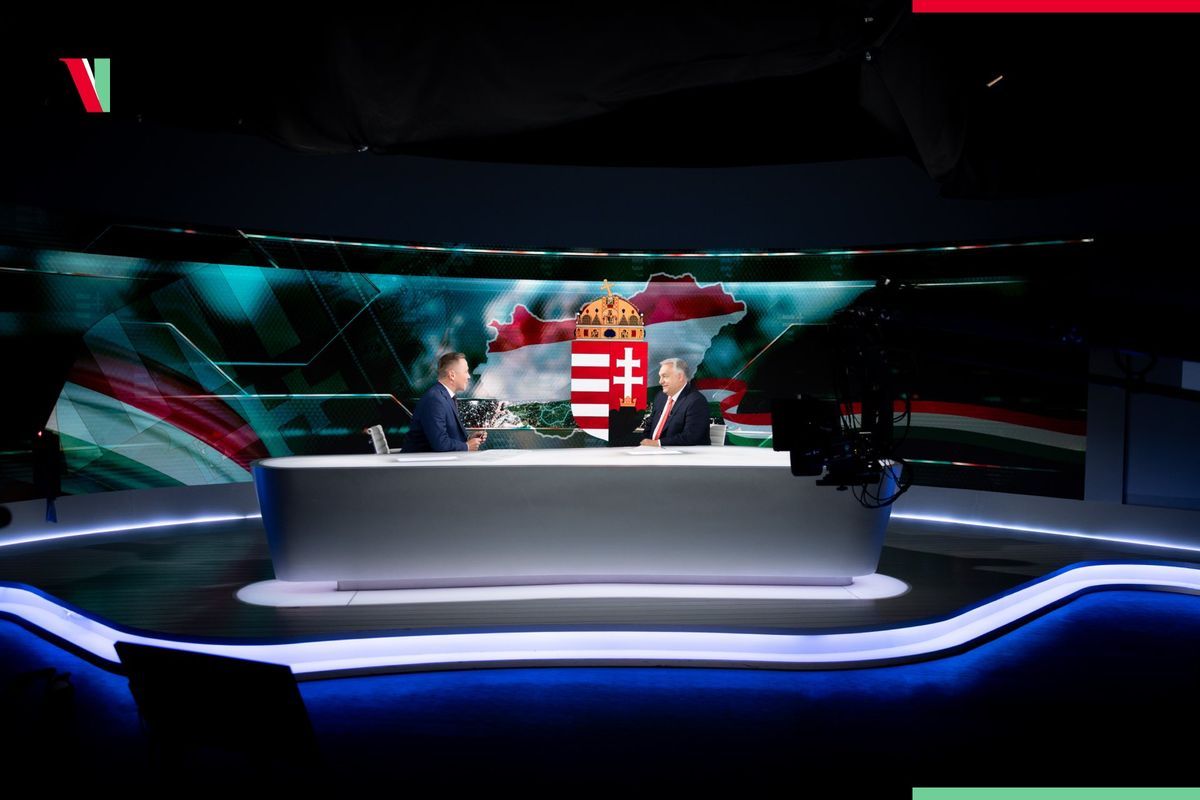 Orbán Viktor miniszterelnök a Tények stúdiójában Fotó: Orbán Viktor/Facebook