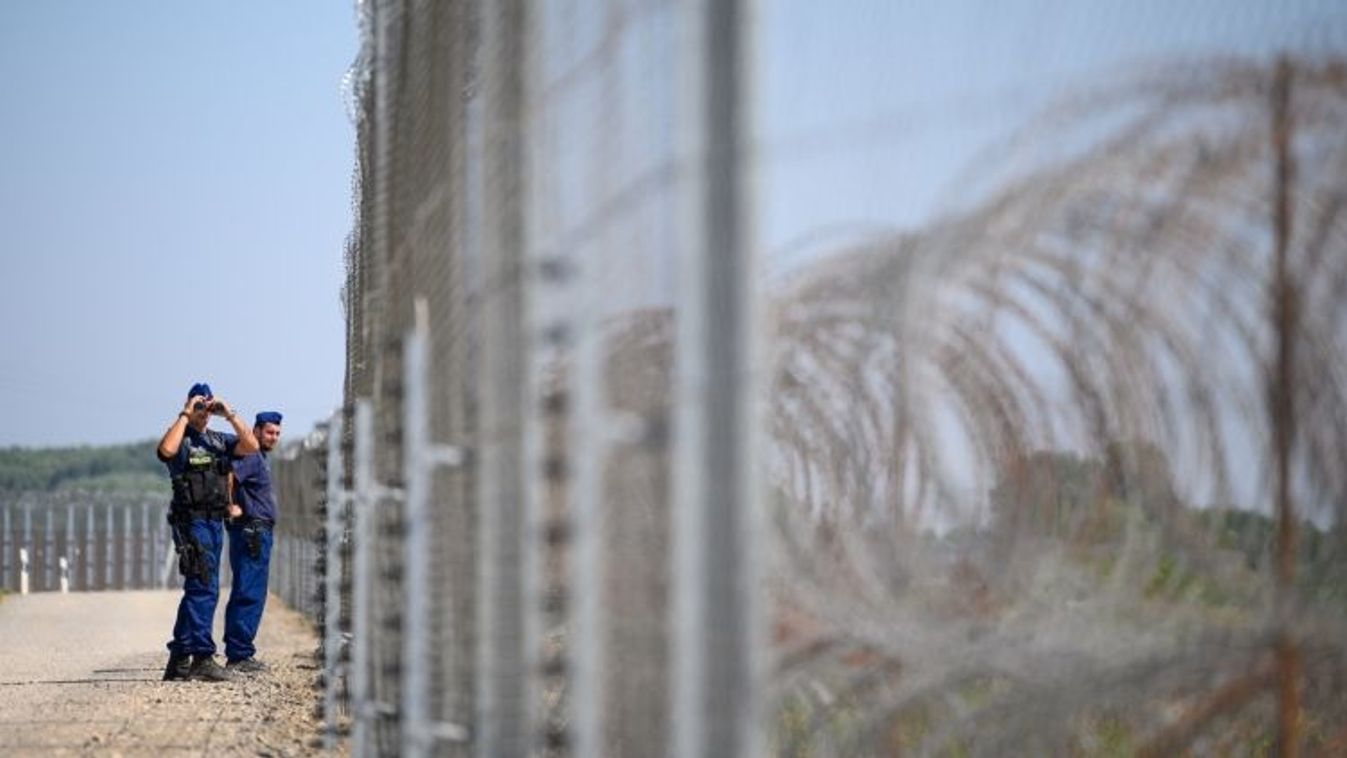 Ismét több tucat migránst állítottak meg Csongrád-Csanád vármegyében