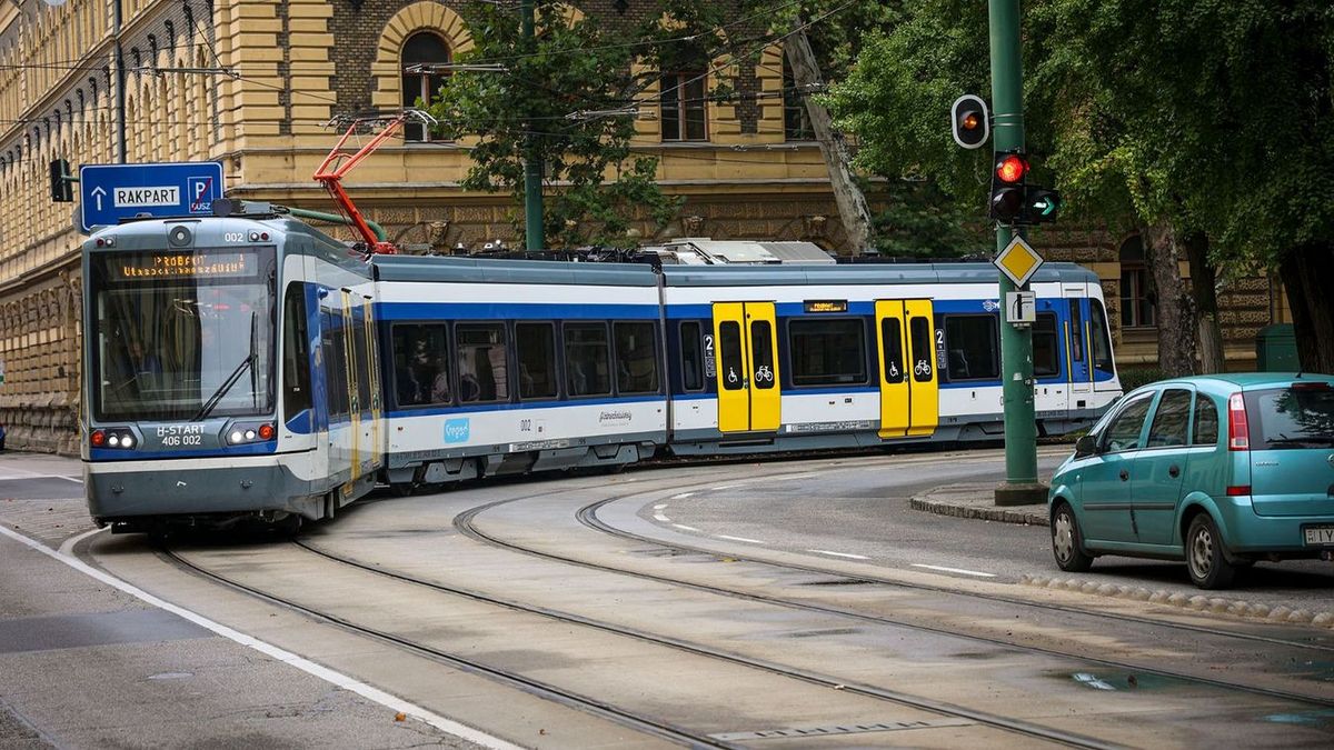 Felbolydul Szeged tömegközlekedése.