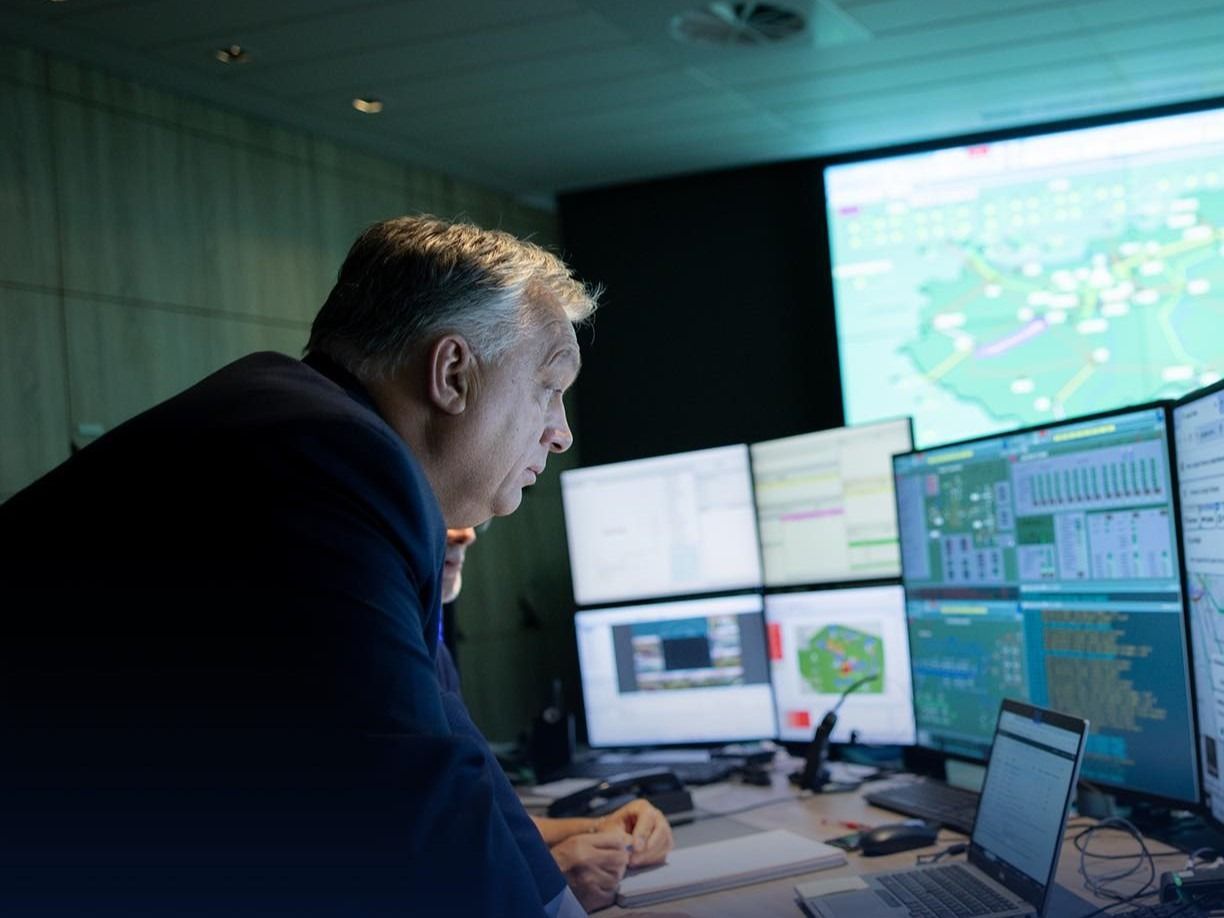 Orbán Viktor: Több százezer háztartásban nem volt áram a vihar miatt
