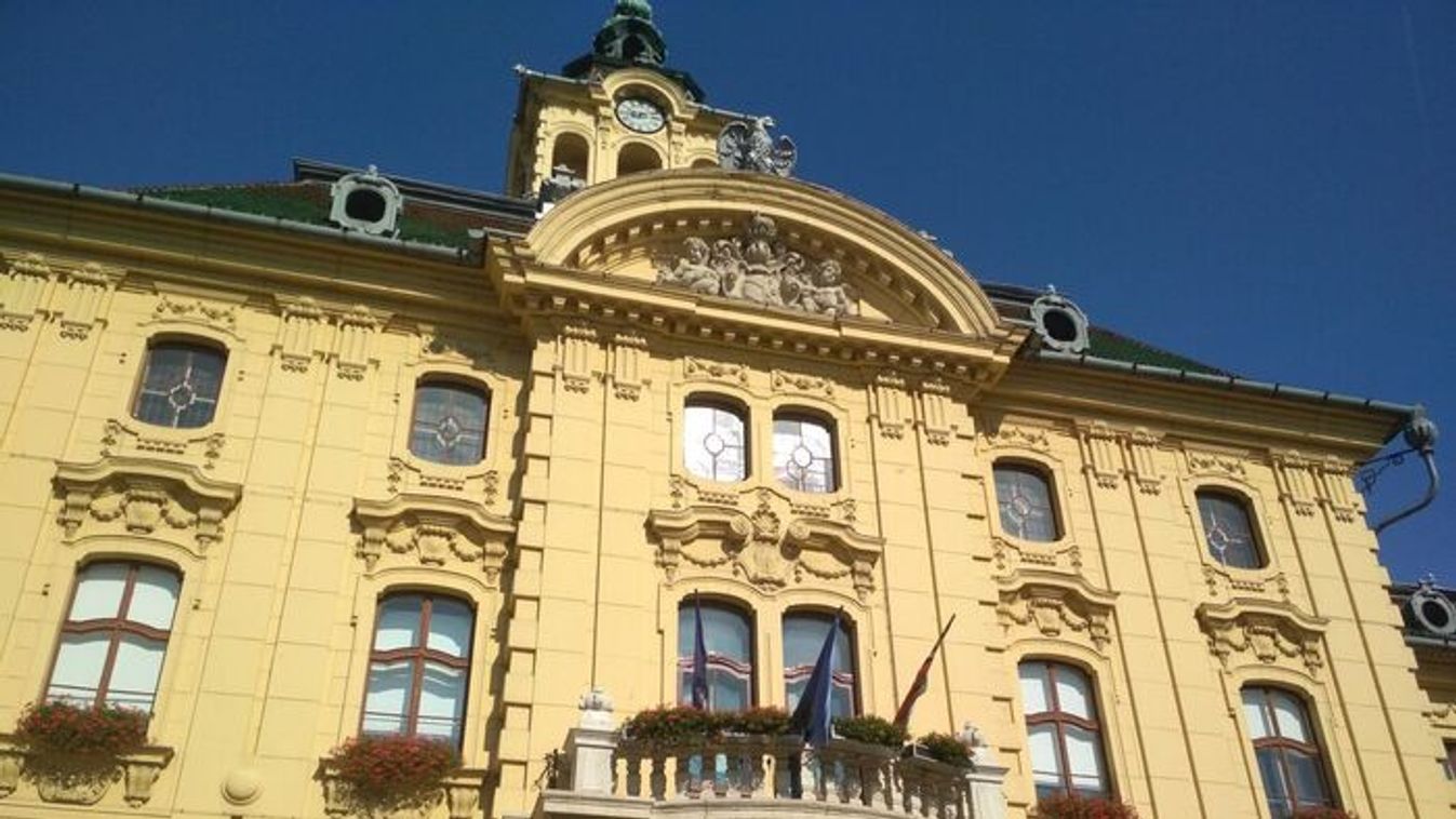 Szeged szolidáris város? Kivéve ha az alpolgármesterek béréről van szó