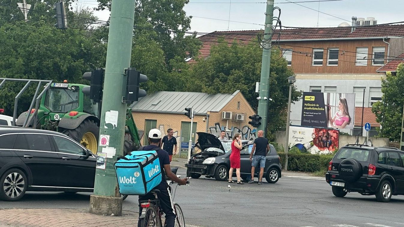 Baleset bénította szerdán a forgalmat a csúcsidőben Szegeden