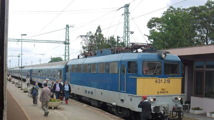 Vigyázzon, fosztogatók vadásznak a Szeged–Budapest vonalon