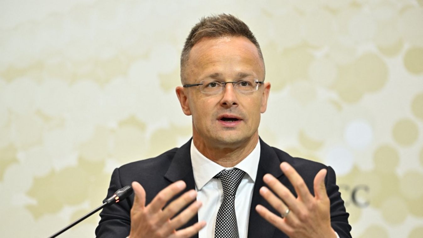 Szijjártó Péter: Brüsszel a feje tetejére állította Európát +videó