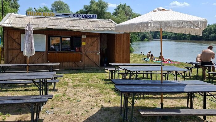 Fürdésre fel: így nyílt újra a Sárga Szegeden