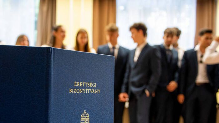 Orbán Viktor levelet írt a végzős egyetemistáknak