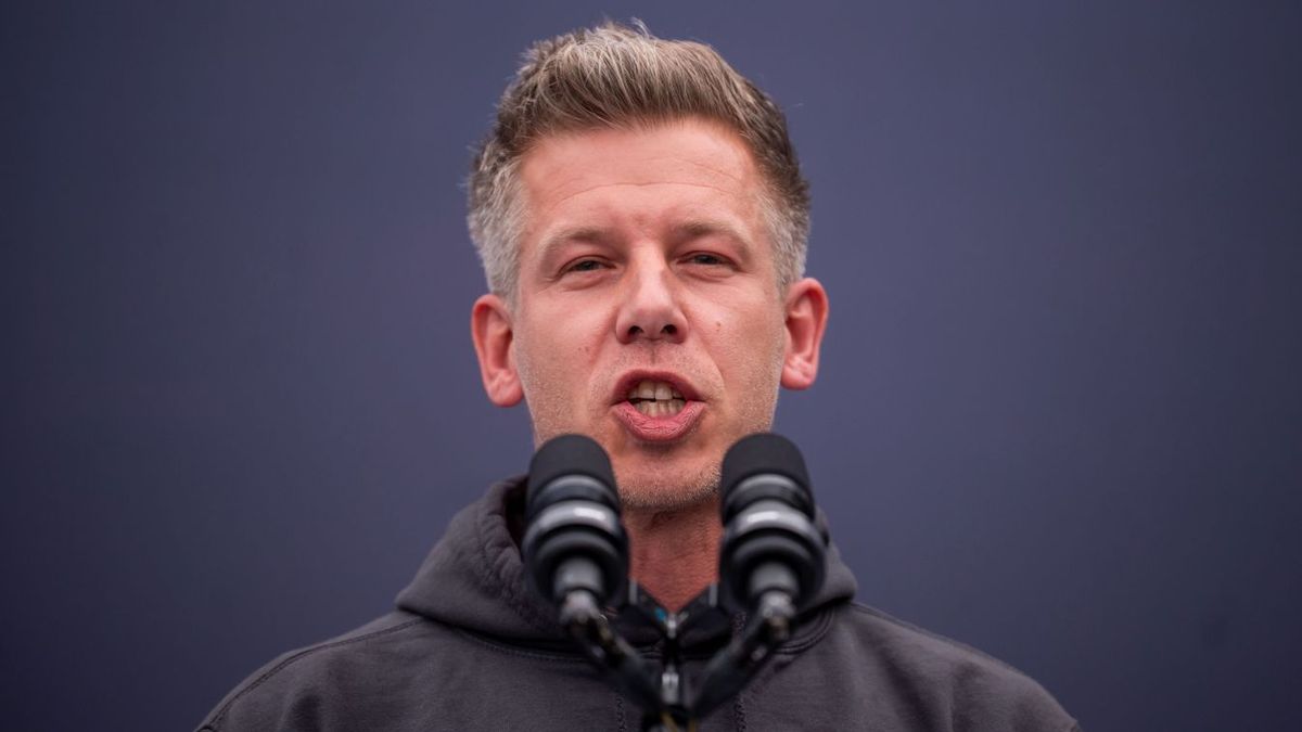 Magyar Péter nem foglal állást a kényes kérdésekben Fotó: Balogh Zoltán/MTI