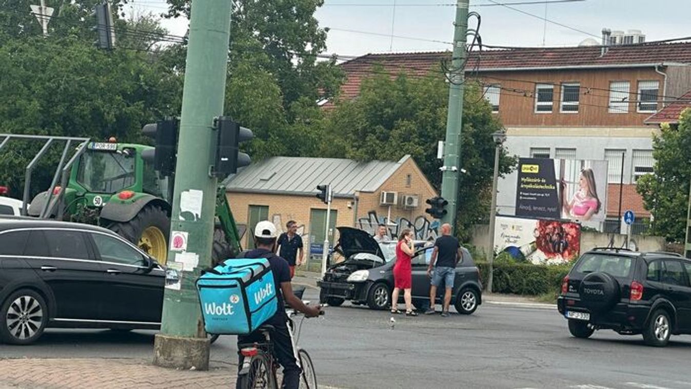 Baleset bénította szerdán a forgalmat a csúcsidőben Szegeden
