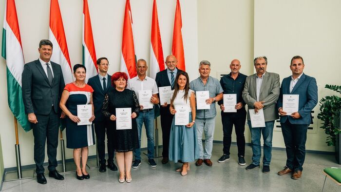 Átadták a Versenyképes Járások Program okleveleit Szegeden