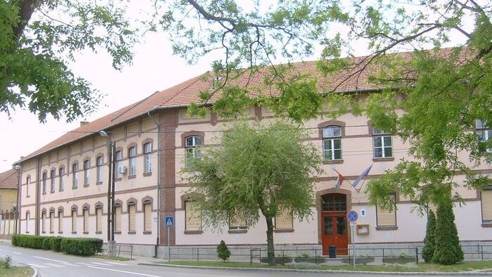 Több mint egymilliárd forintból újul meg két szegedi iskola