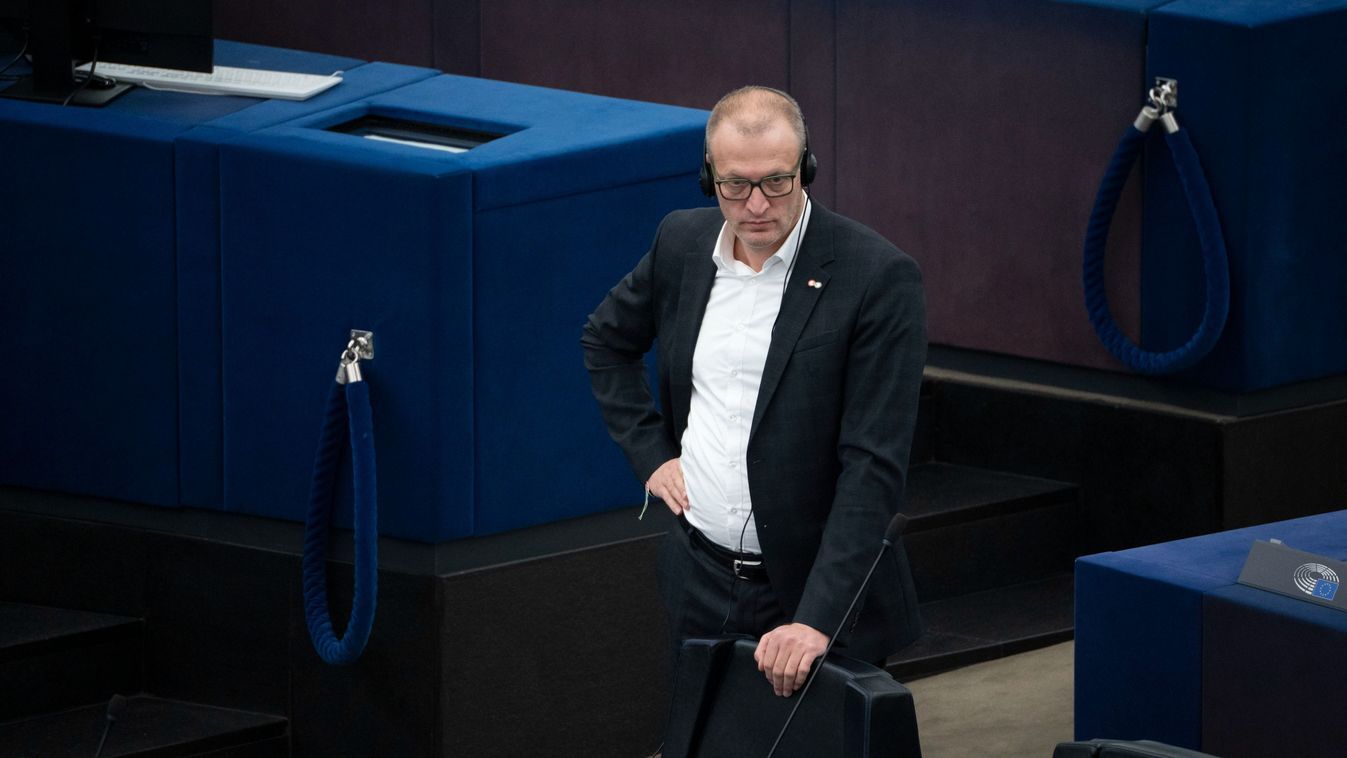 Magyar Péter embere a tűzijátékot ócsárolta