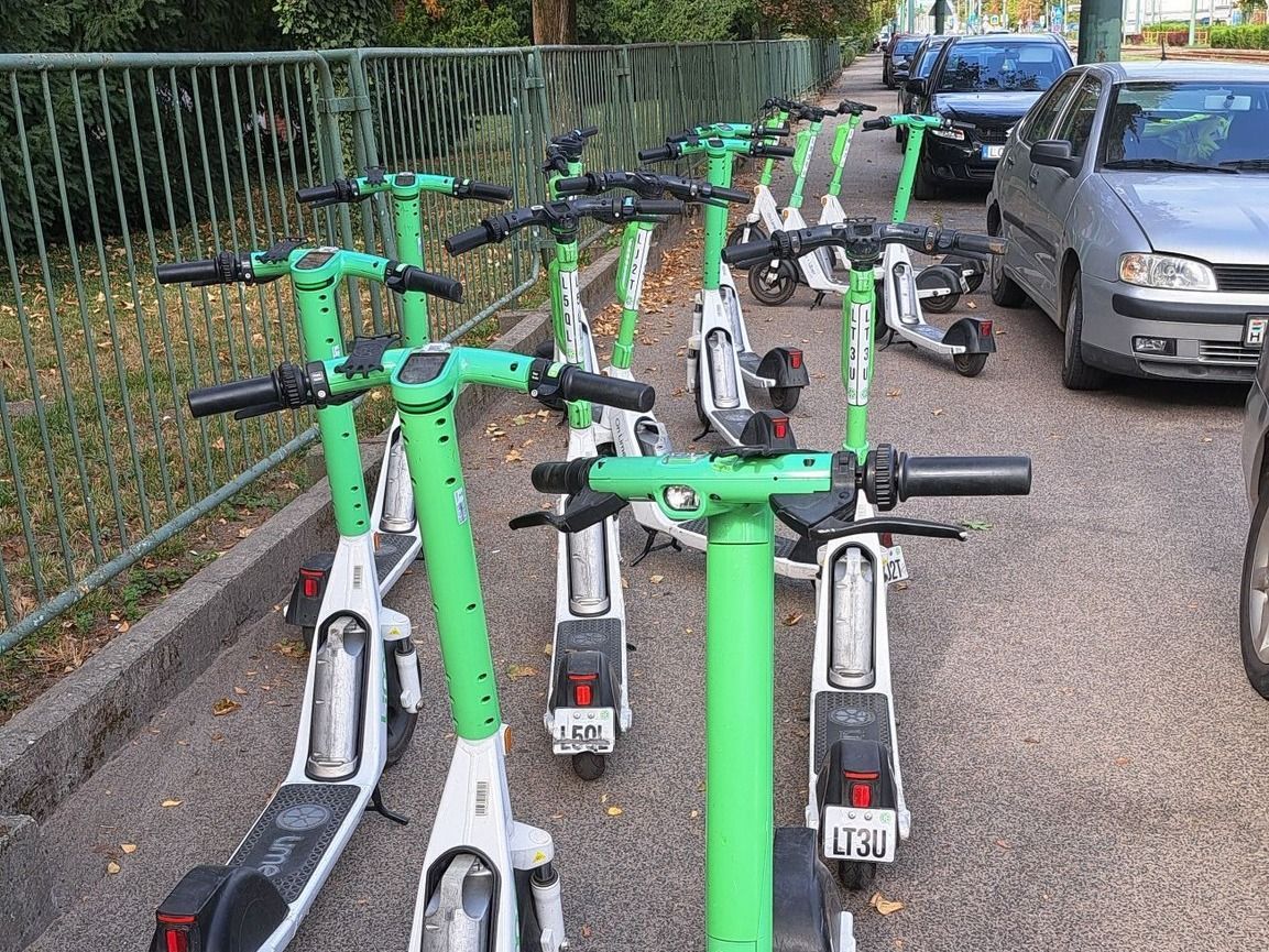városszerte okoznak problémát az elektromos rollerek Szegeden