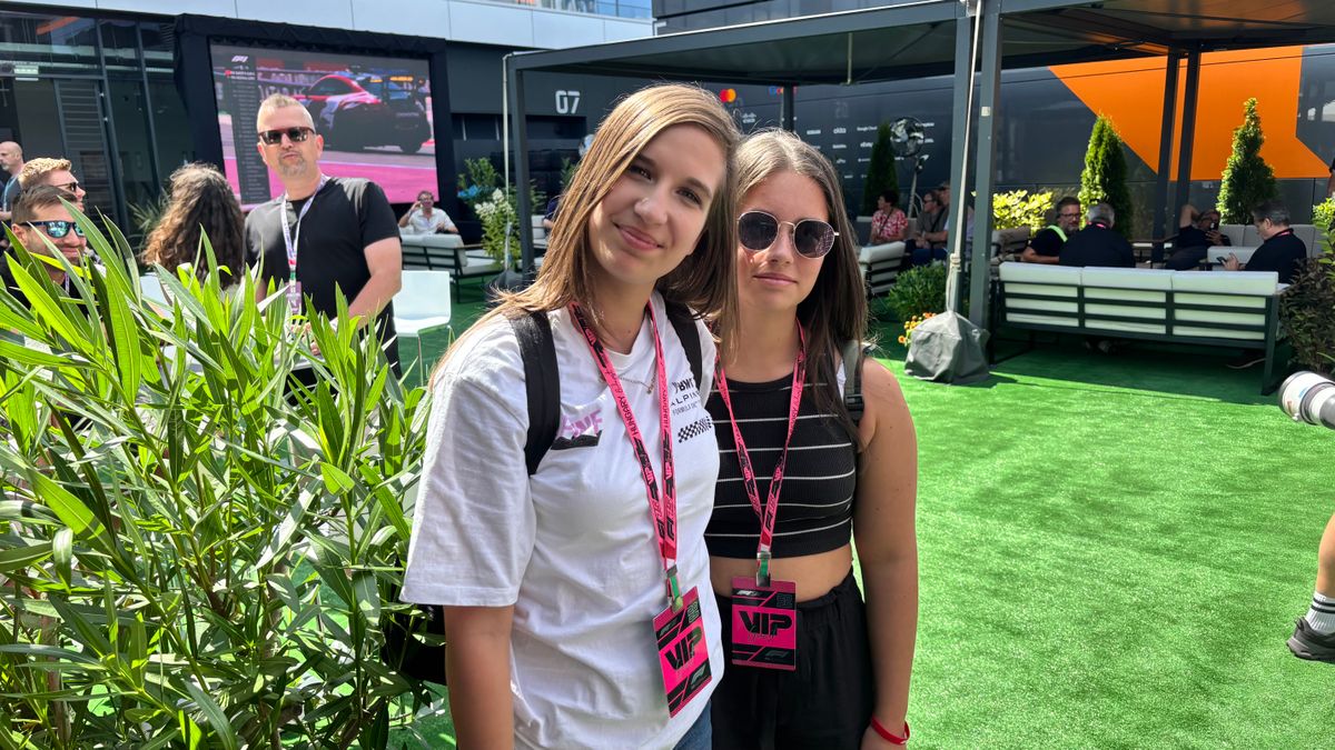 A kiskundorozsmai Tasi Janka és Schiller Panna kétsztárpiltával, Lando Norris és Oscar Piastri társaságában sütött palacsintát