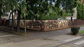 Közösségi összefogással készül a szegedi óriásfalfestmény