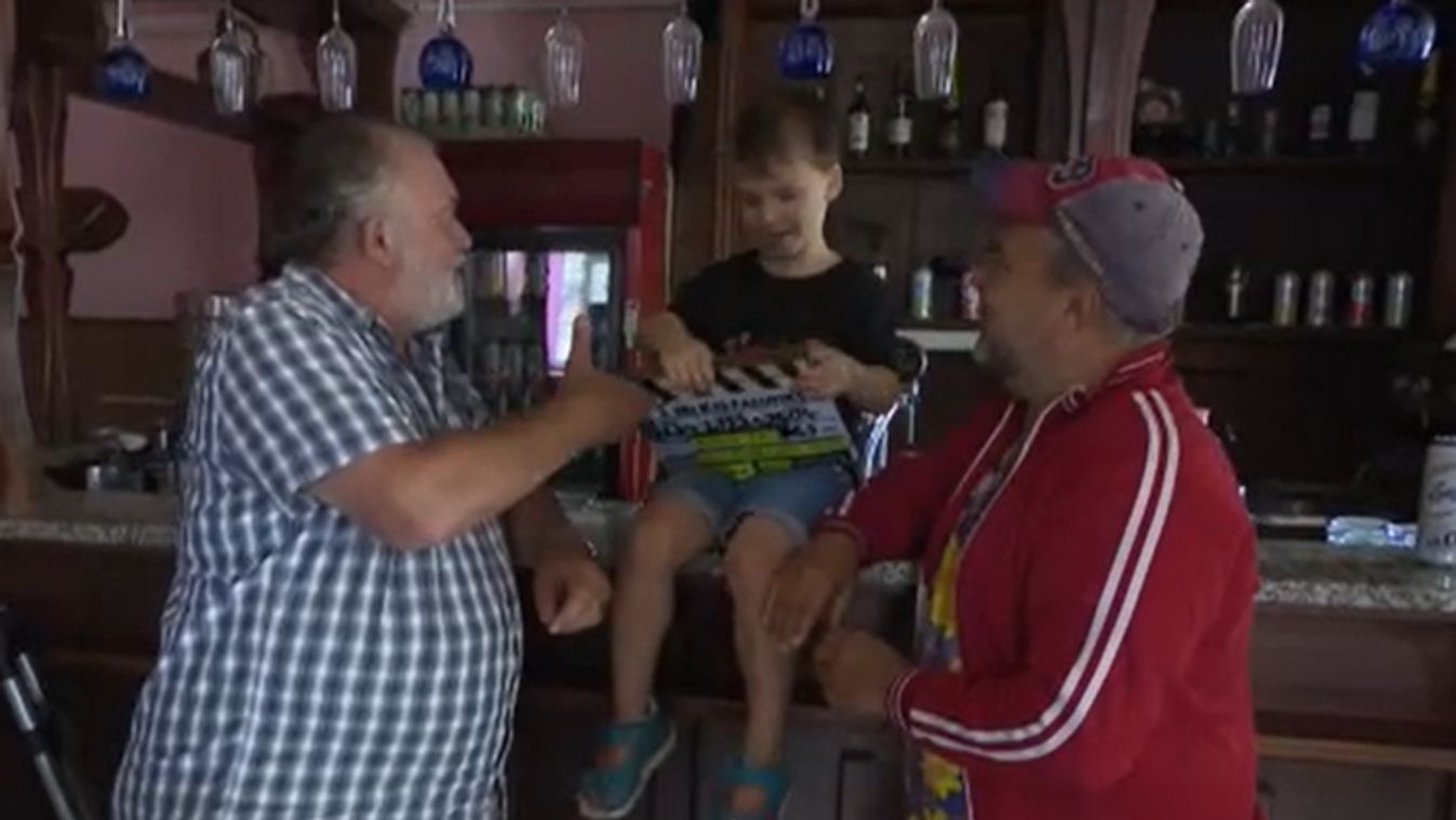 A szegedi kisfiú gyógyulásáért fogott össze a népszerű magyar sorozat stábja